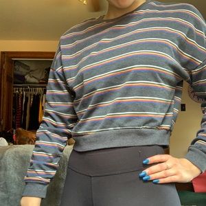 Long sleeve crop top
